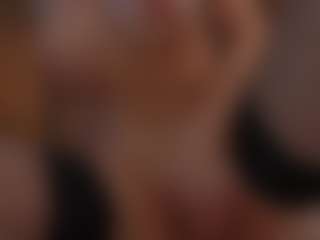 Live cam show with KaryCherry - New Squirt on TeamSkeetLive