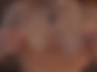 Live-Cam-Show mit KaryCherry - Squirt auf Camsoda