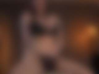 Live cam show with KaryCherry - Brown Hair on WildCum