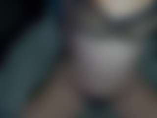 Live cam show with Megh - Pornstar Bedroom on friskycurves.com