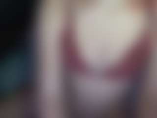 Live cam show with Megh - Skinny on Camsoda