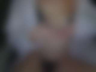 Live-Cam-Show mit Megh - Ass Bouncing auf Camsoda
