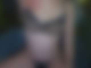 Live cam show with Megh - American Petite on Big Tits | united states