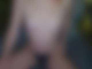 Live cam show with Megh - Italian Young Adult on Camversity | united states