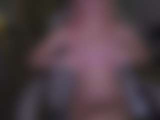 Live cam show with Megh - Striptease Young Adult on xDating
