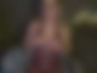 Live cam show with Megh - American Petite on Soda Cam | united states