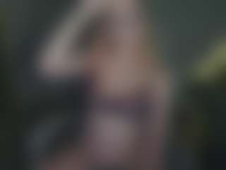 Live-Cam-Show mit Megh - Edge auf Camsoda