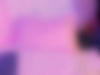Live cam show with MiiaWilson - New Petite on hotwifechat.live