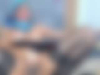 Live cam show with ZachaTompsonTS - Orgasm on Camsoda