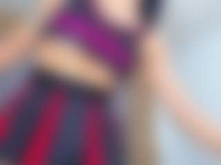 Live cam show with ZachaTompsonTS - Average on StripNow