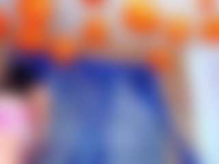 Live cam show with ZachaTompsonTS - Cumshot on Dare Cams