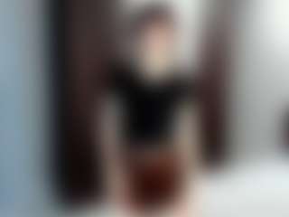 Live cam show with MyraTourtelotte - Middle Aged on UwU Esports