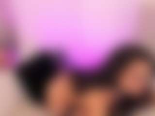 Live cam show with Kami Kaze - Petite on SpunkLive