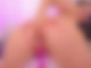 Live cam show with Kami Kaze - New Brown Eyes on Camsoda