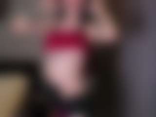 Live cam show with karinisse - Deepthroat on SmokeAndPoke