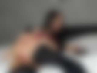 karinisse's Live Sex Cam Show