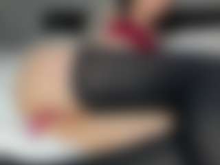 karinisse's Live Sex Cam Show