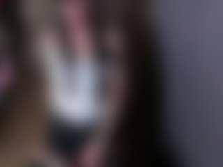 karinisse's Live Sex Cam Show