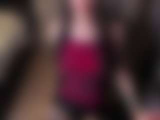karinisse's Live Sex Cam Show