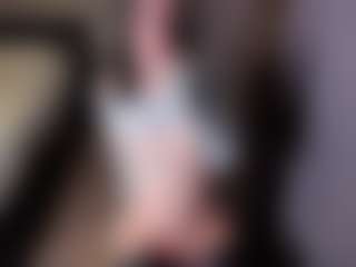 karinisse's Live Sex Cam Show