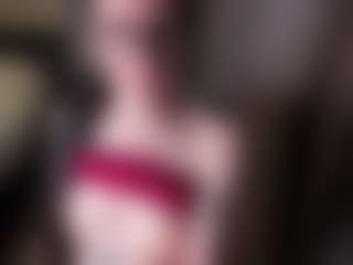 karinisse's Live Sex Cam Show