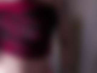 karinisse's Live Sex Cam Show