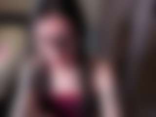 karinisse's Live Sex Cam Show
