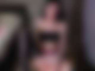 karinisse's Live Sex Cam Show