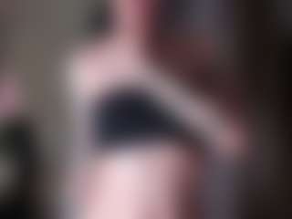 karinisse's Live Sex Cam Show
