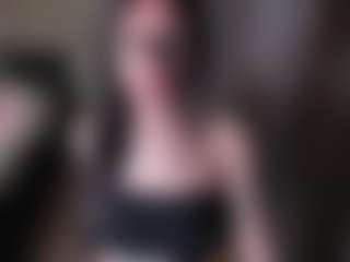 karinisse's Live Sex Cam Show
