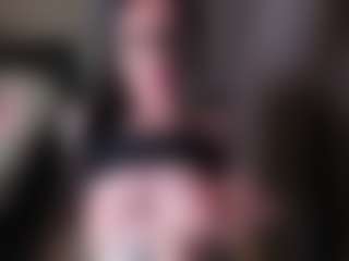 karinisse's Live Sex Cam Show