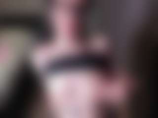karinisse's Live Sex Cam Show