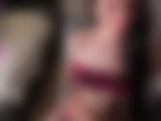 karinisse's Live Sex Cam Show