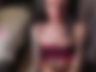 Live cam show with karinisse - Sexy on Dare Cams