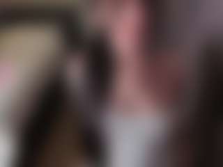 Live cam show with karinisse - Sexy on Gym Cam Girls
