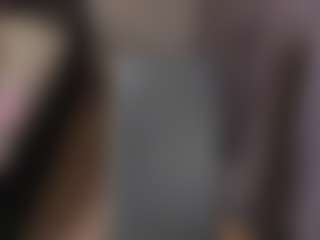 Live cam show with karinisse - Normal on CamwithHer