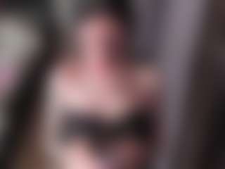 karinisse's Live Sex Cam Show