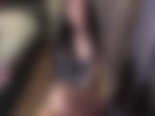 karinisse's Live Sex Cam Show