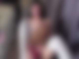 karinisse's Live Sex Cam Show