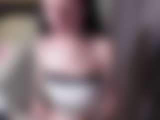 karinisse's Live Sex Cam Show