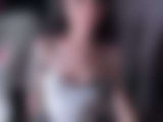 karinisse's Live Sex Cam Show