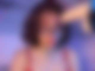 Live cam show with Mavis18 - New Petite on Latina Girls