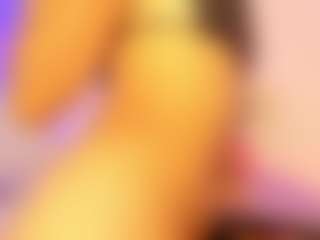 Mavis18's Live Sex Cam Show
