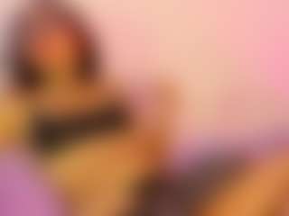 Mavis18's Live Sex Cam Show