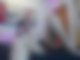 Live cam show with ZoeyValmont - Middle Aged on pussylord.com