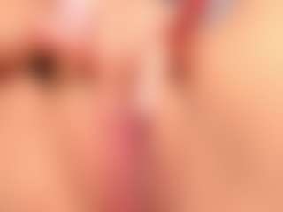 Live cam show with EmyLux - New Toys on intimatelivegirls.com