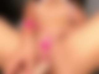 EmyLux's Live Sex Cam Show