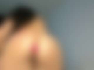 EmyLux's Live Sex Cam Show