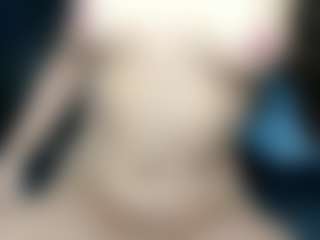 EmyLux's Live Sex Cam Show