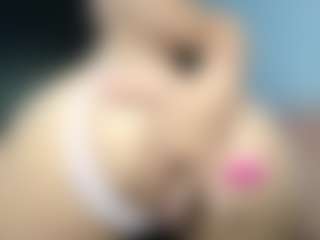 EmyLux's Live Sex Cam Show